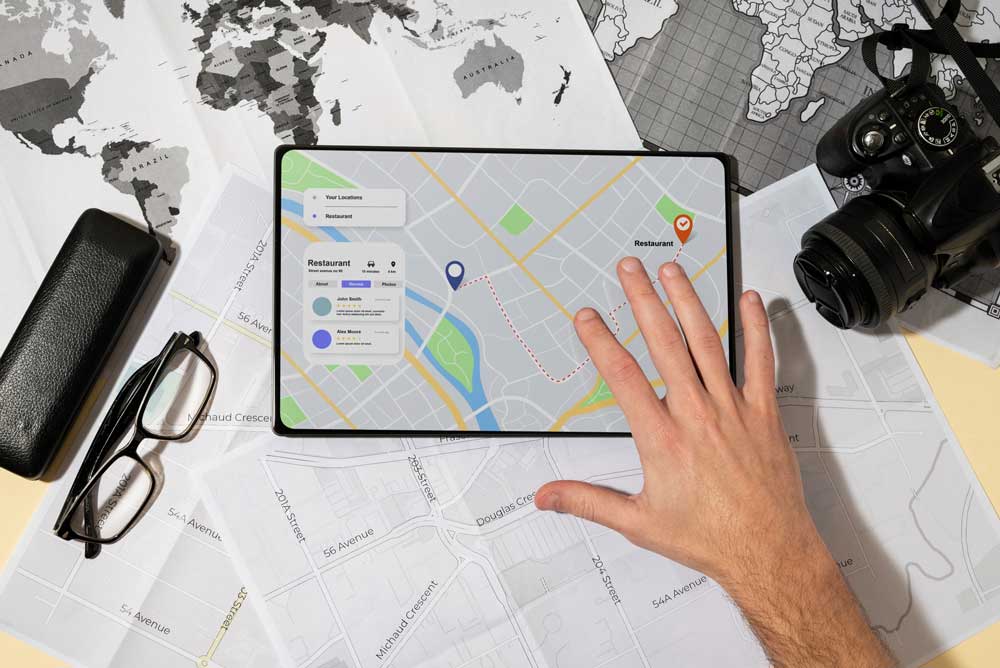 Top View GPS Tablet with Hand World Map